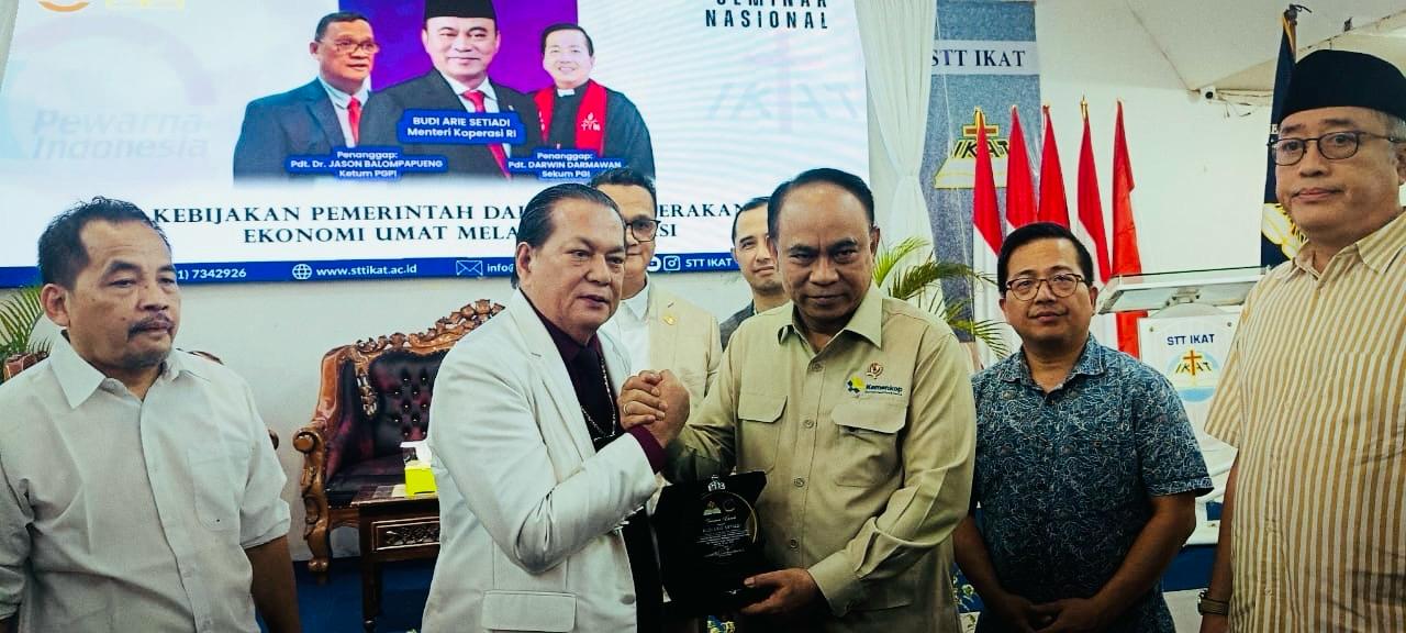 Koperasi sebagai Solusi Ekonomi Umat: Menteri Budi Arie Hadiri Seminar Nasional di STT IKAT